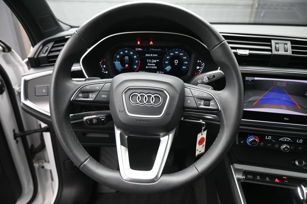 Used 2025 Audi Q3 2.0T Premium AWD/4WD image 32