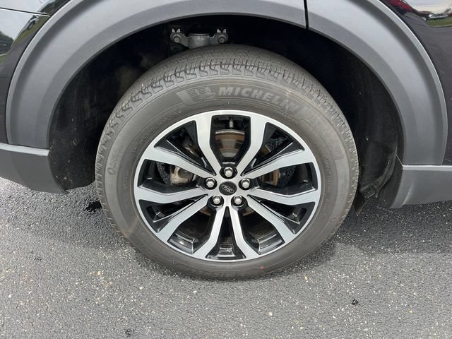 Certified 2025 Ford Explorer ST-Line AWD/4WD image 10