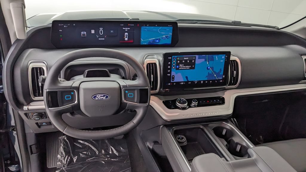 New 2027 Ford Expedition Active AWD/4WD image 3
