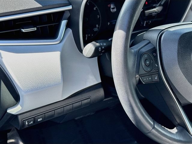 Used 2023 Toyota Corolla SE w/ SE Premium Package FWD image 10