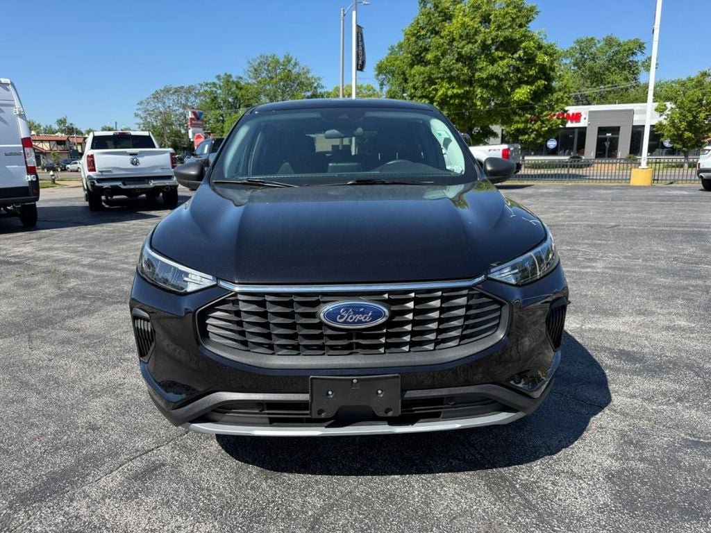 Used 2025 Ford Escape Active AWD/4WD image 10