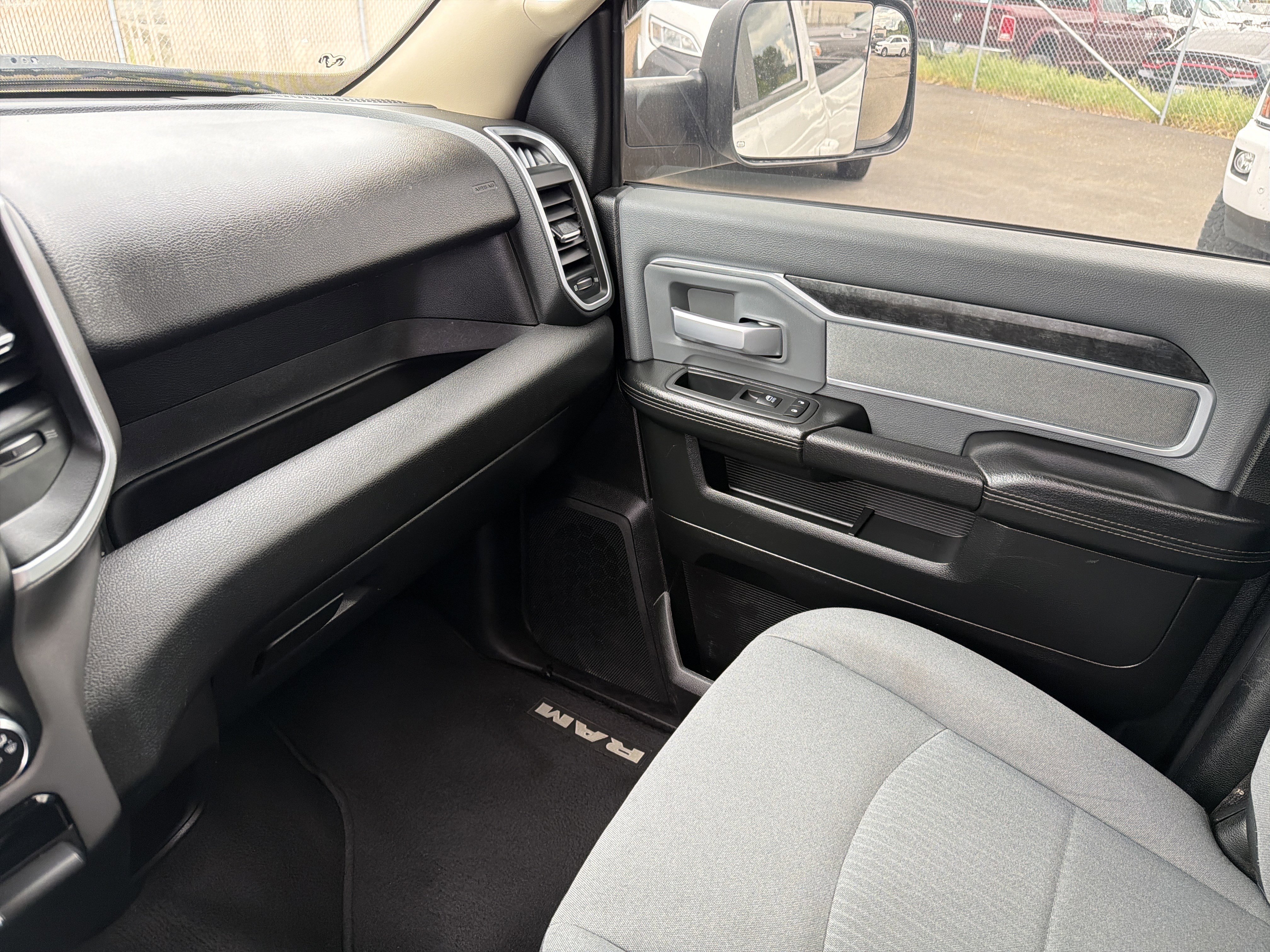Used 2020 RAM 2500 Big Horn AWD/4WD image 25