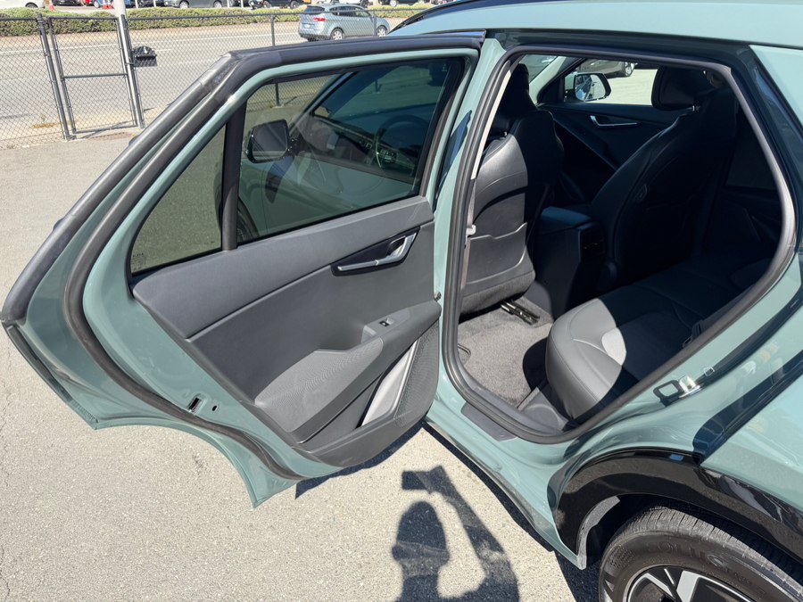 Used 2024 Kia Niro Wind FWD image 45