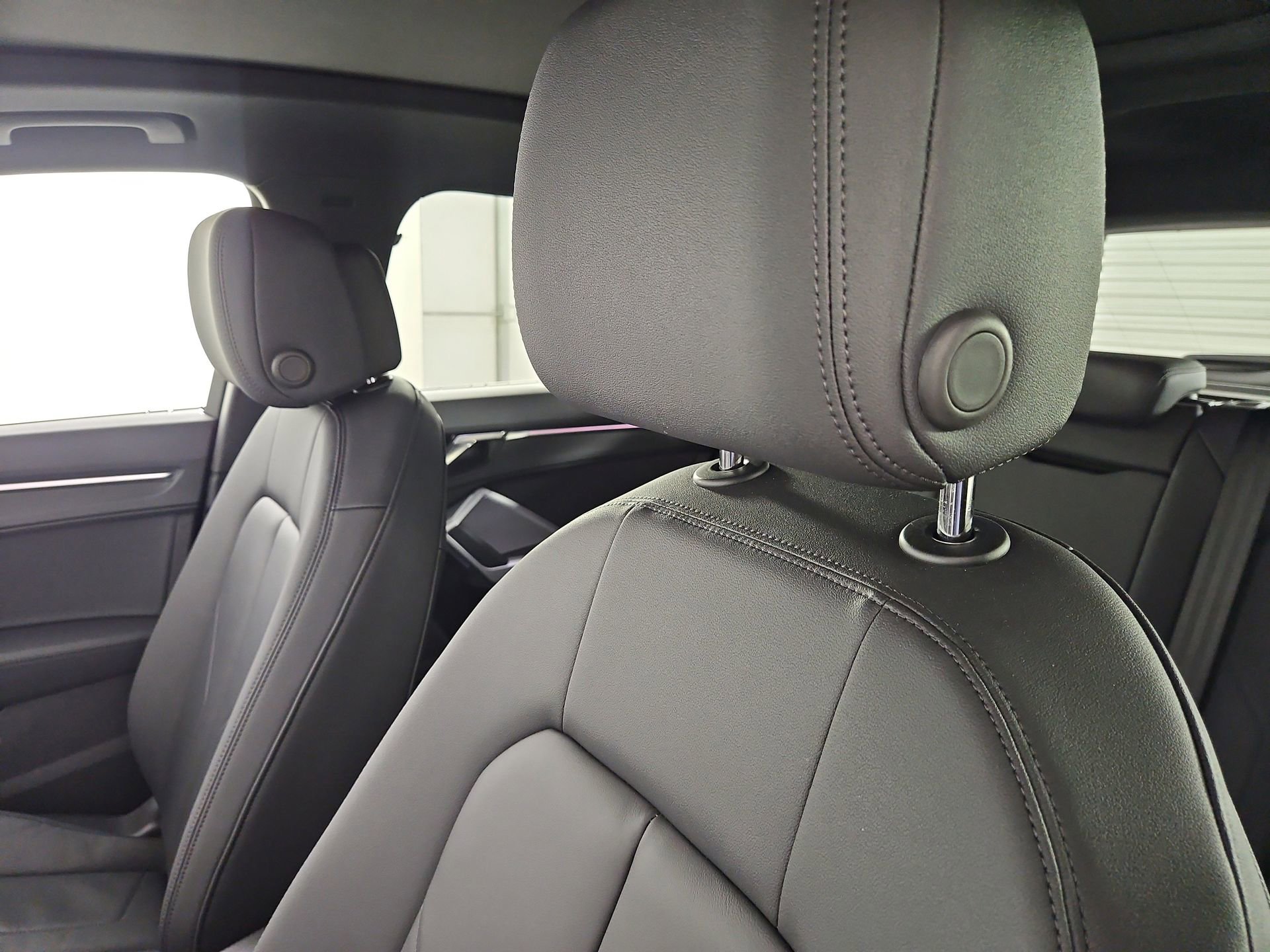 Certified 2025 Audi Q3 2.0T Premium Plus w/ Premium Plus Package image 20