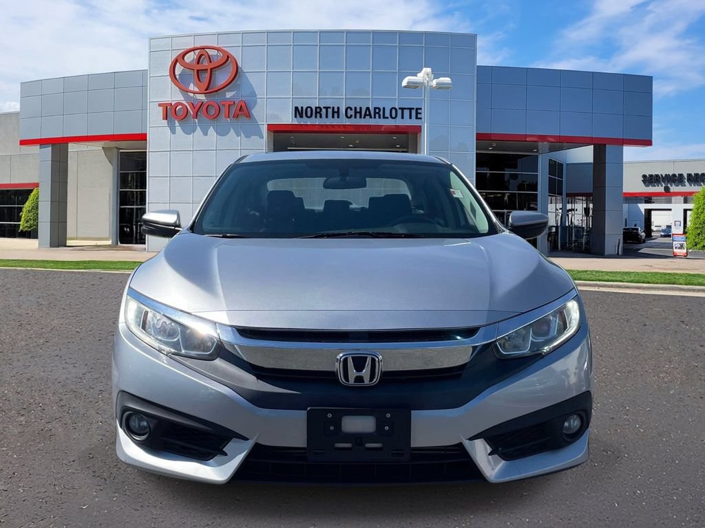 Used 2018 Honda Civic EX-T image 2