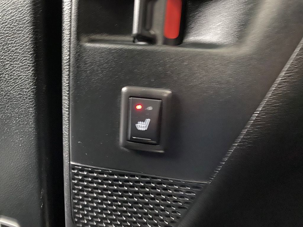 Used 2026 Chrysler Pacifica Limited image 20