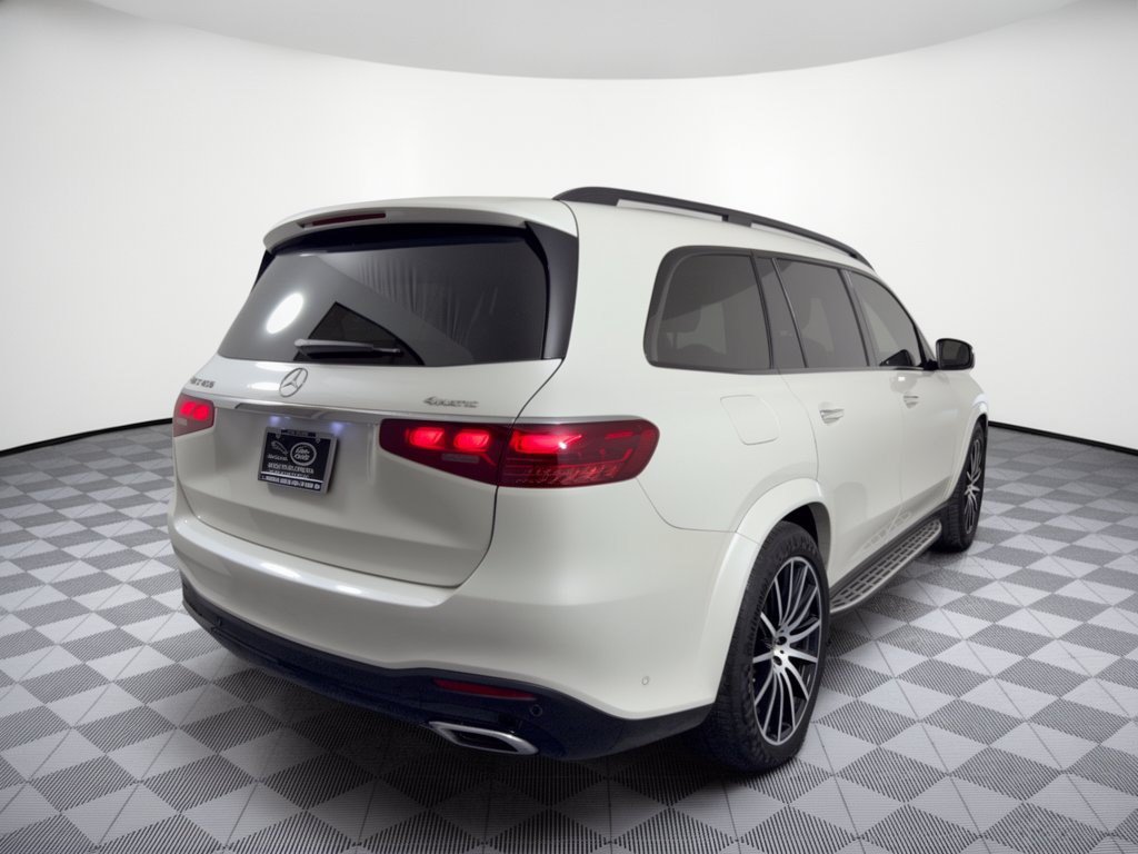 Used 2024 Mercedes-Benz GLS 450 4MATIC image 9