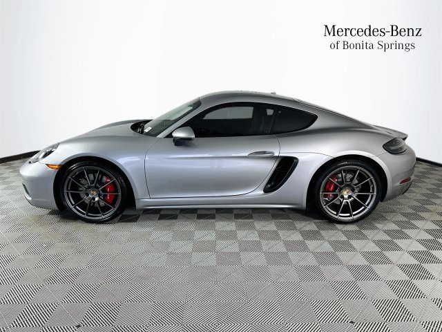 Used 2023 Porsche 718 Cayman GTS RWD image 4