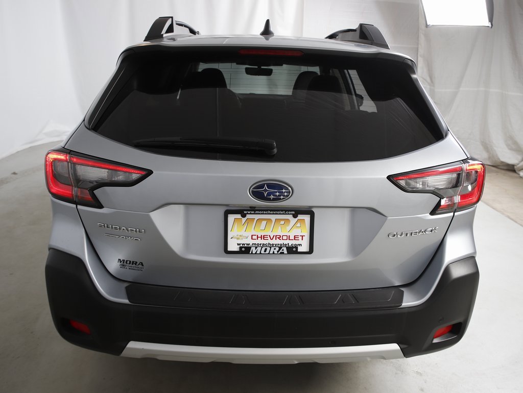 Used 2023 Subaru Outback Limited image 4