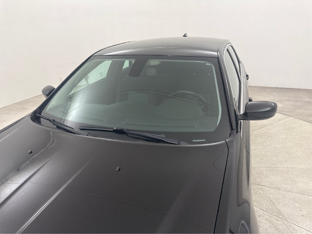 Used 2018 Chrysler 300 Touring RWD image 15