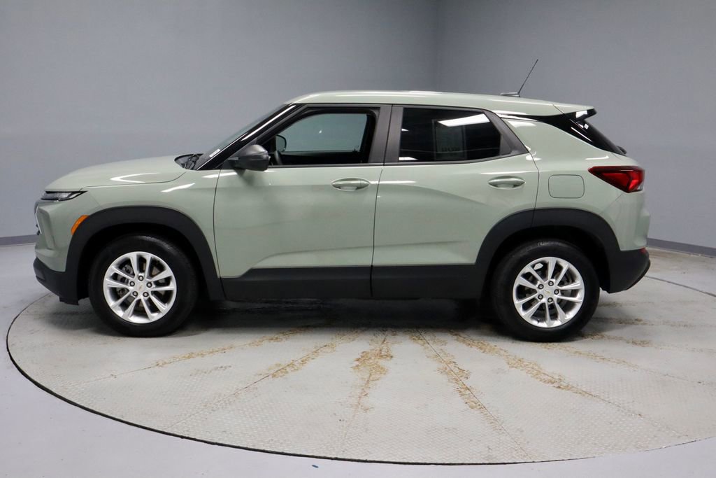 Used 2025 Chevrolet TrailBlazer LS w/ LS Convenience Package FWD image 7