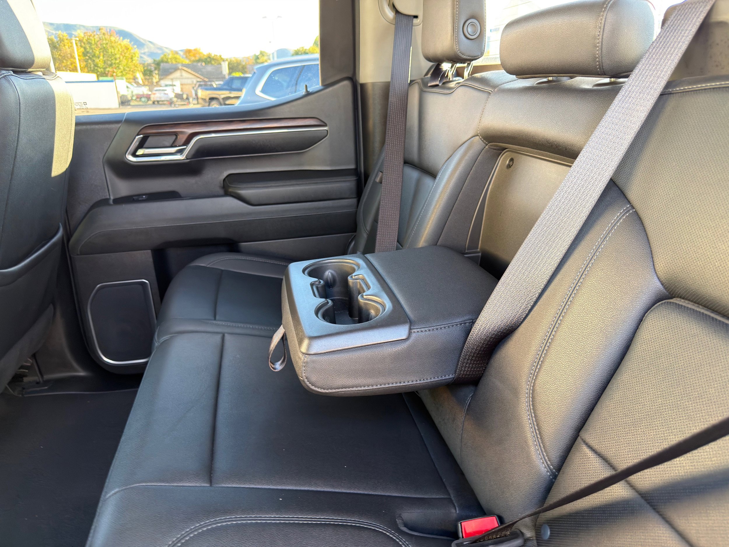Used 2024 GMC Sierra 1500 SLT AWD/4WD image 24