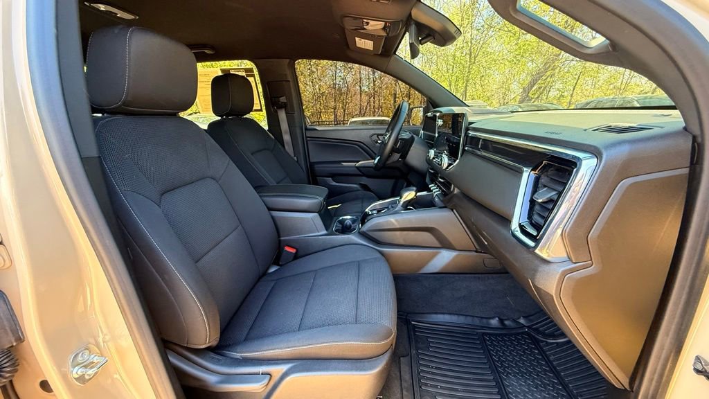 Used 2024 GMC Canyon Elevation w/ Convenience Package image 35