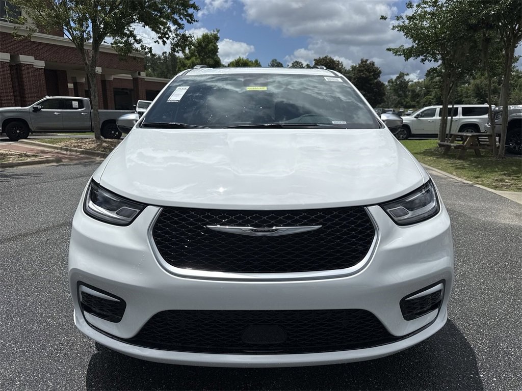 New 2025 Chrysler Pacifica Pinnacle image 8
