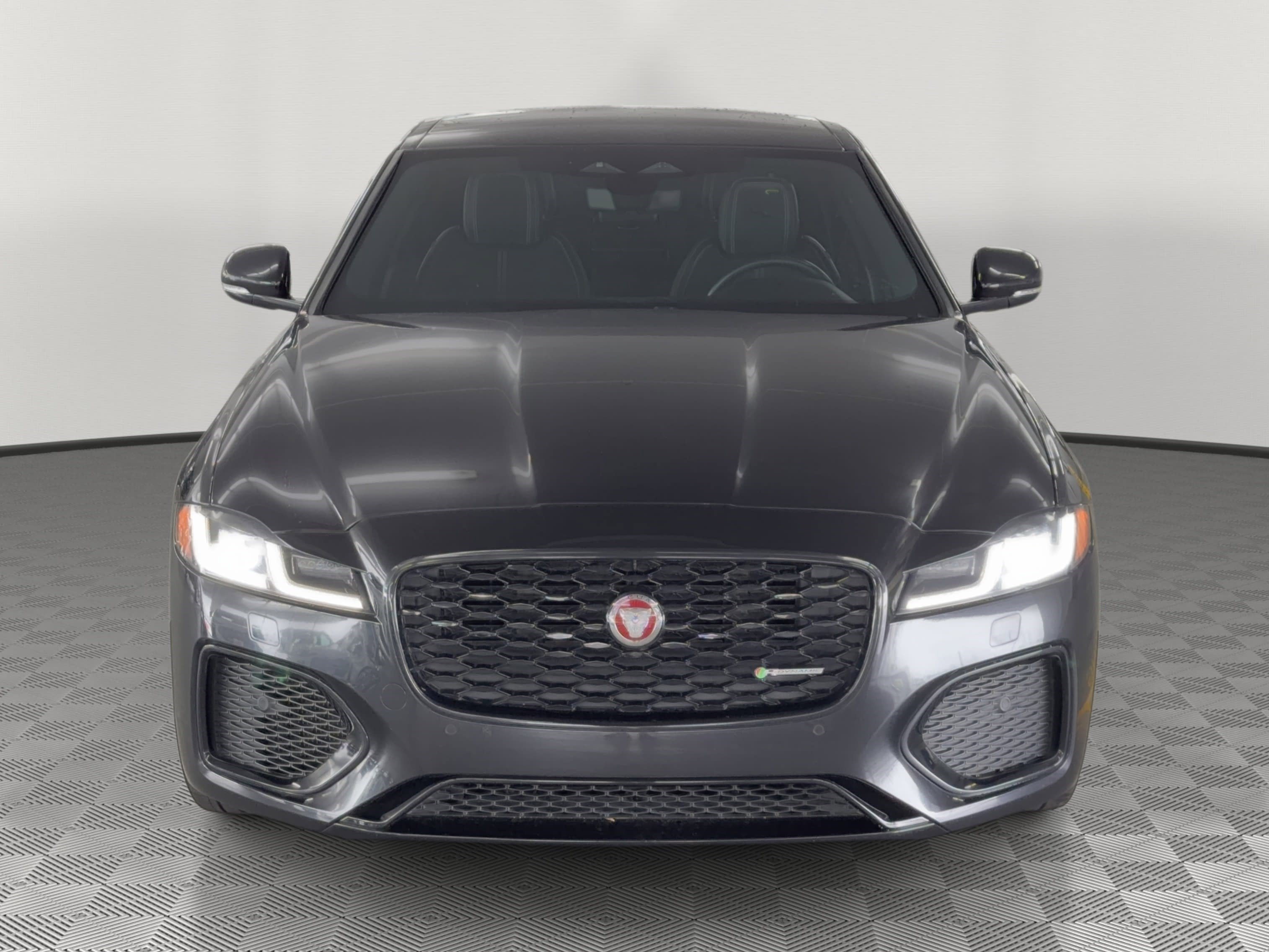 Used 2022 Jaguar XF R-Dynamic SE image 6