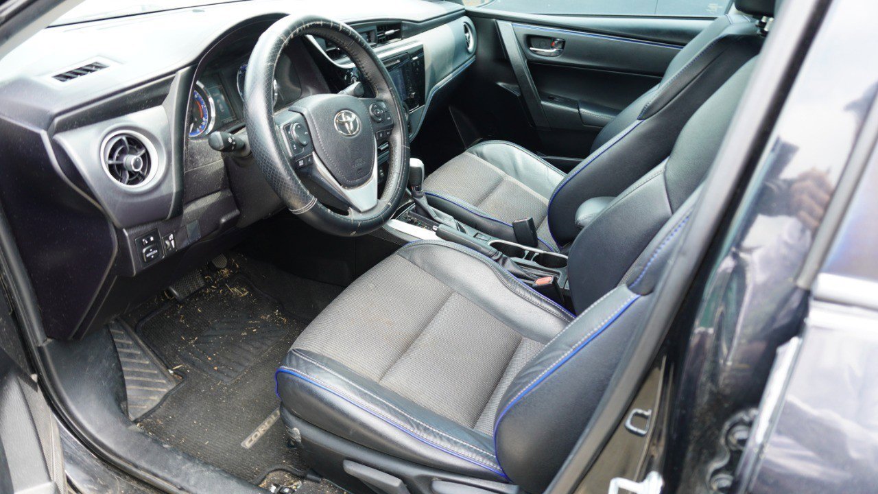 Used 2017 Toyota Corolla SE FWD image 8