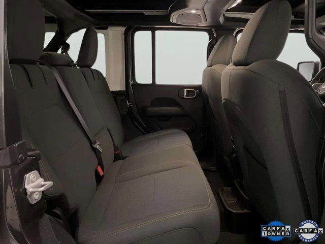 Used 2025 Jeep Wrangler Unlimited Sahara w/ Safety Group image 19