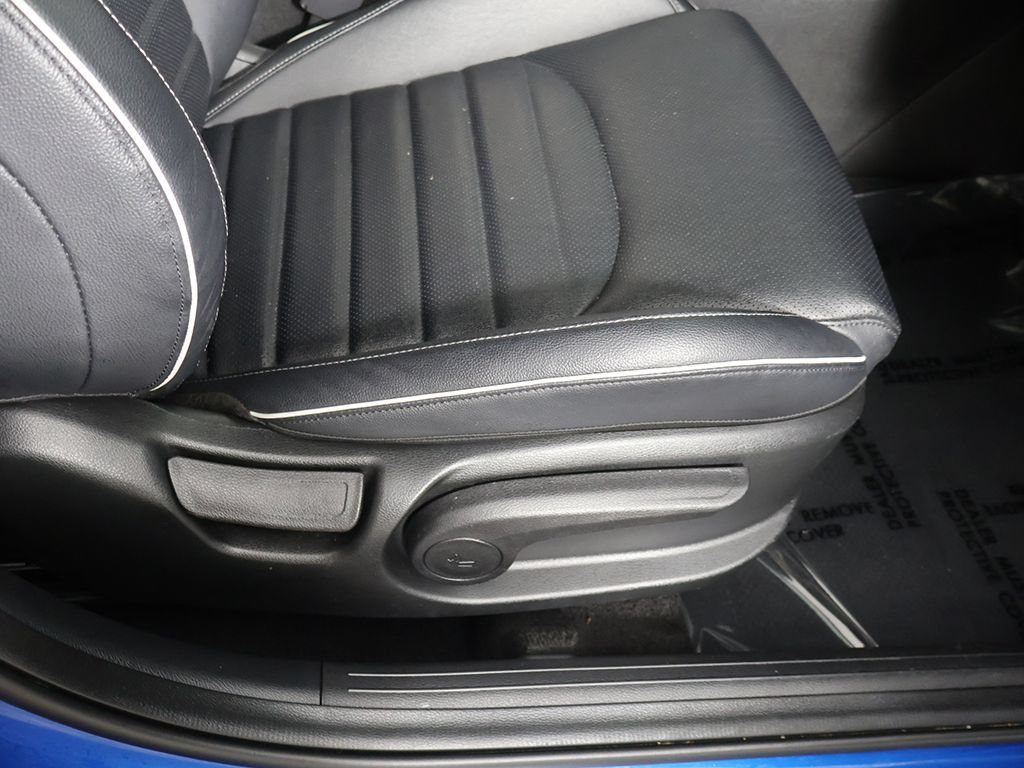 Used 2023 Kia Forte GT-Line w/ GT-Line Premium Package FWD image 33