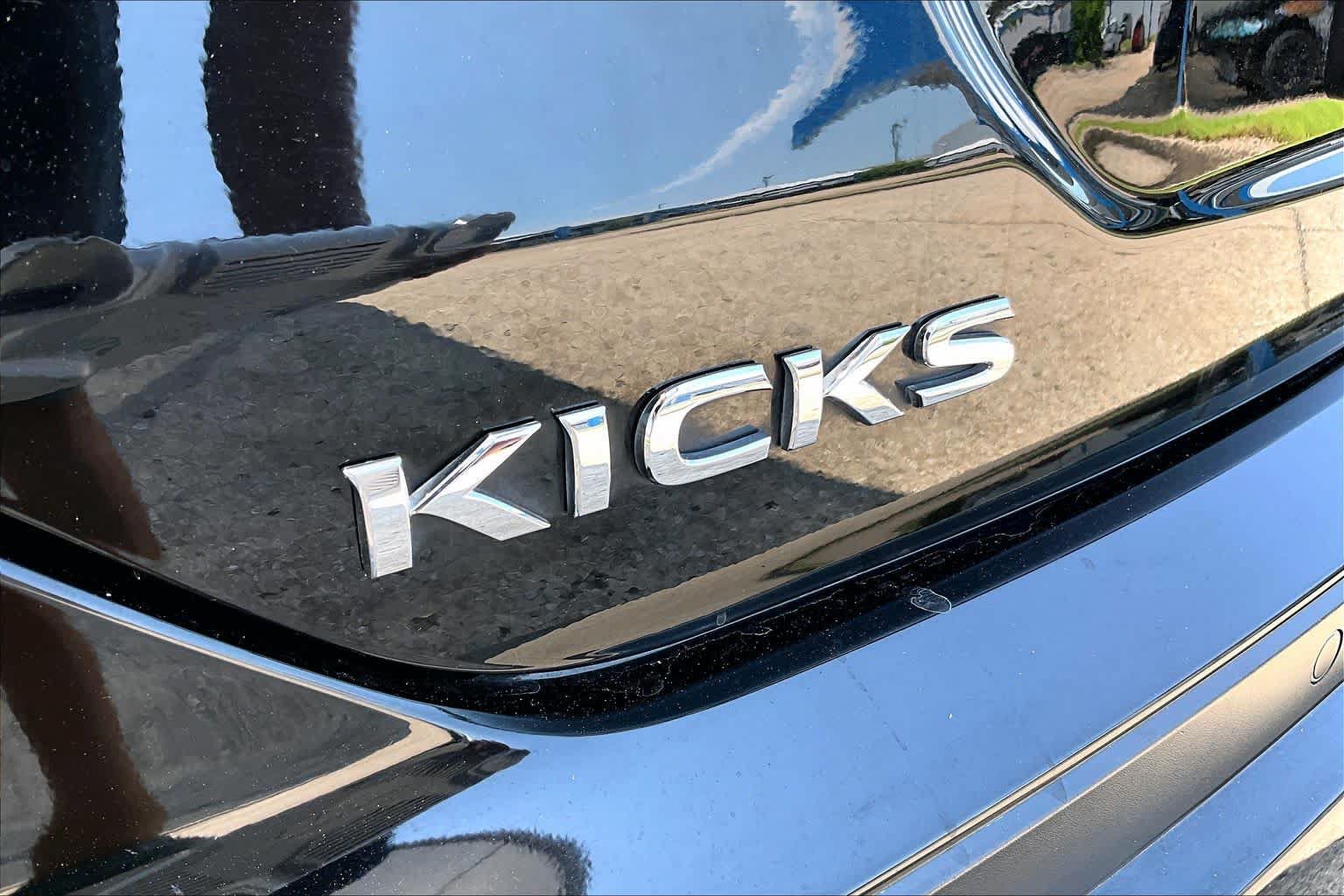 Used 2024 Nissan Kicks S FWD image 30