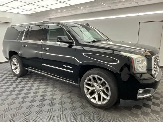 Used 2019 GMC Yukon XL Denali w/ Denali Ultimate Package AWD/4WD image 3
