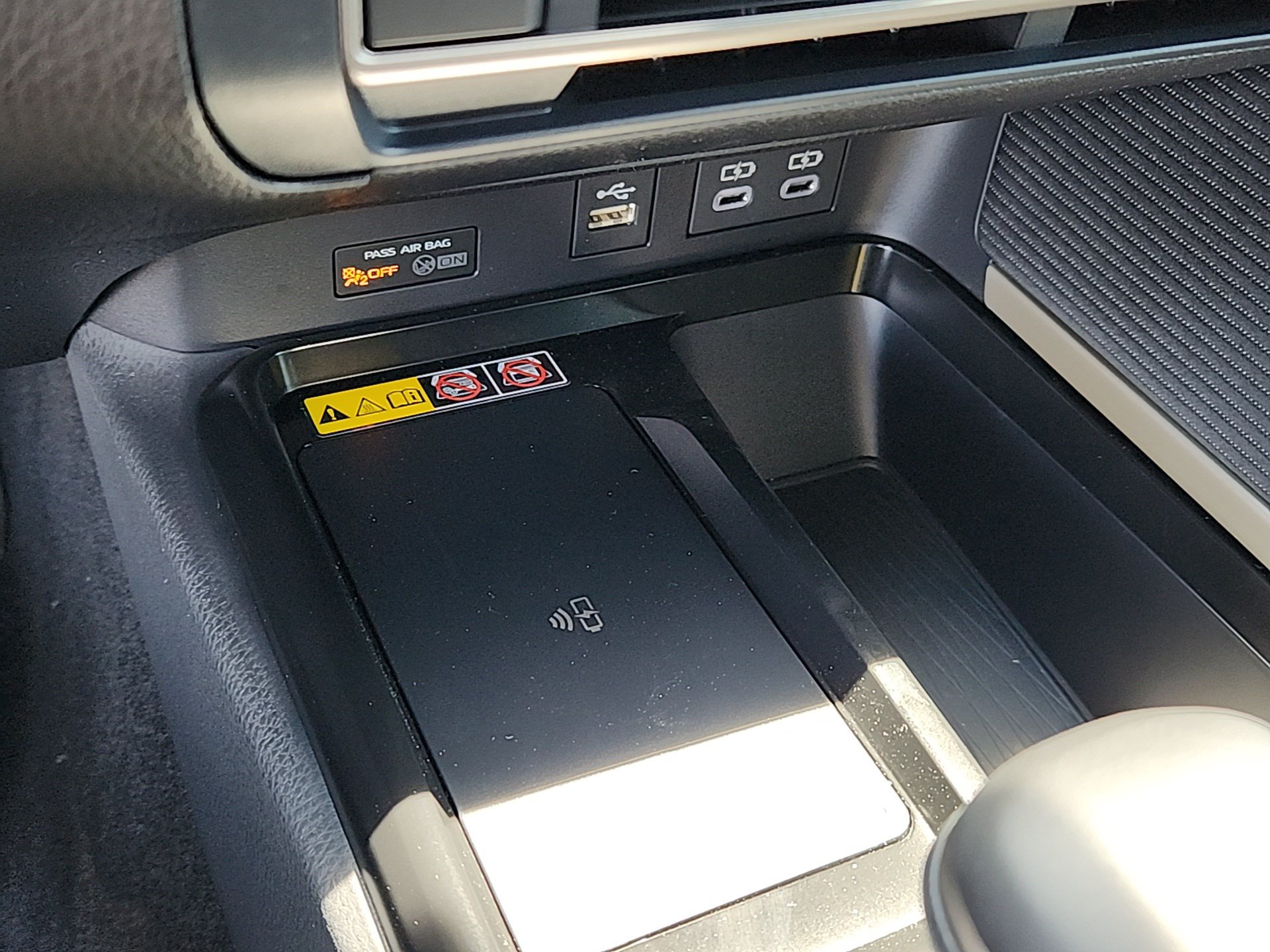 Used 2026 Toyota Camry SE w/ Convenience Package FWD image 16