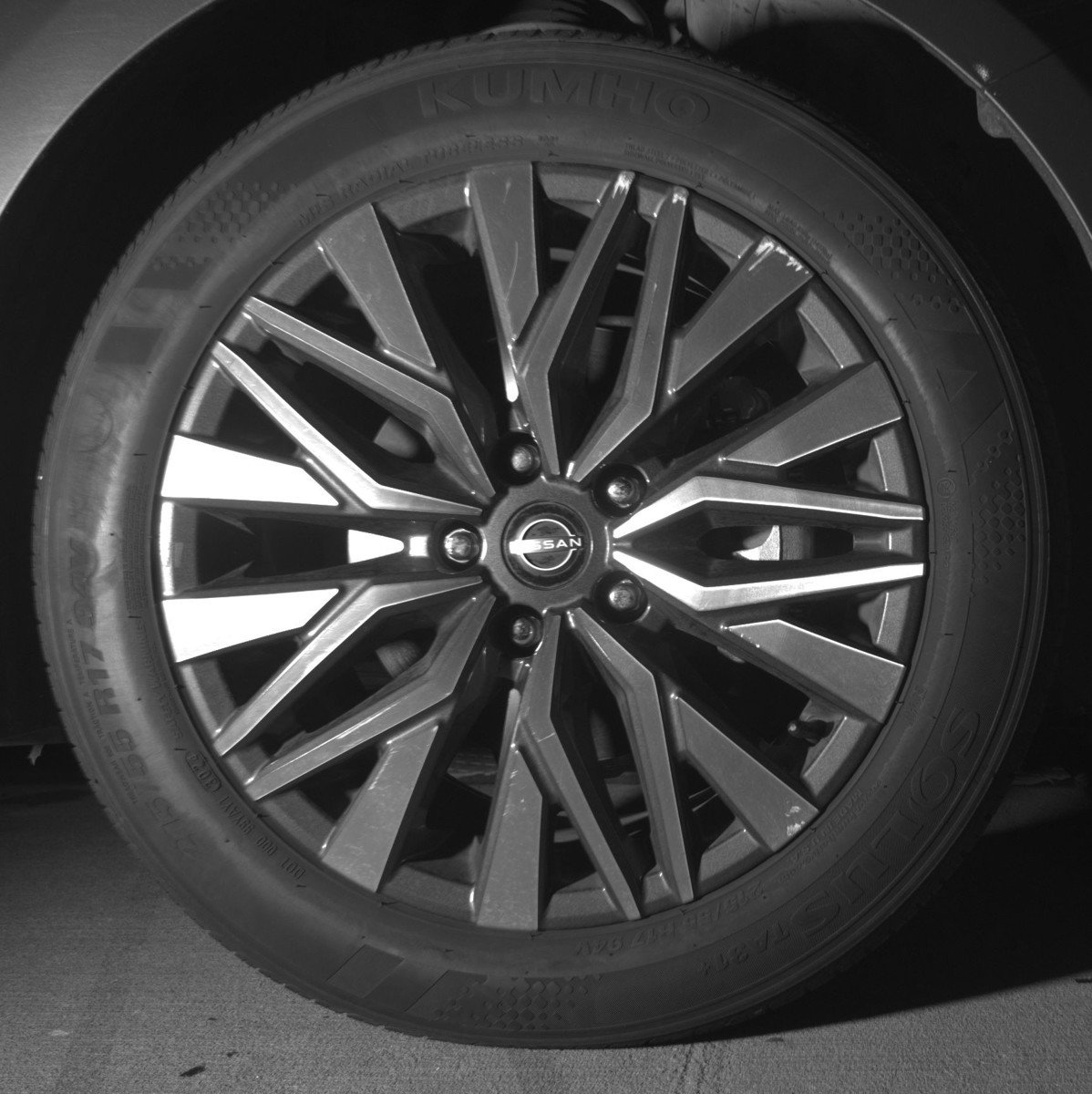 Used 2025 Nissan Altima 2.5 SV image 13