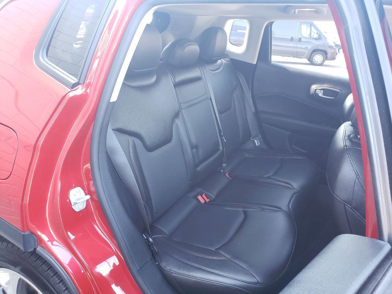 Used 2018 Jeep Compass Limited w/ Navigation Group image 13