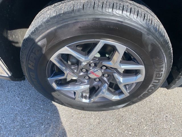 Used 2022 GMC Sierra 1500 SLT w/ SLT Premium Package AWD/4WD image 10