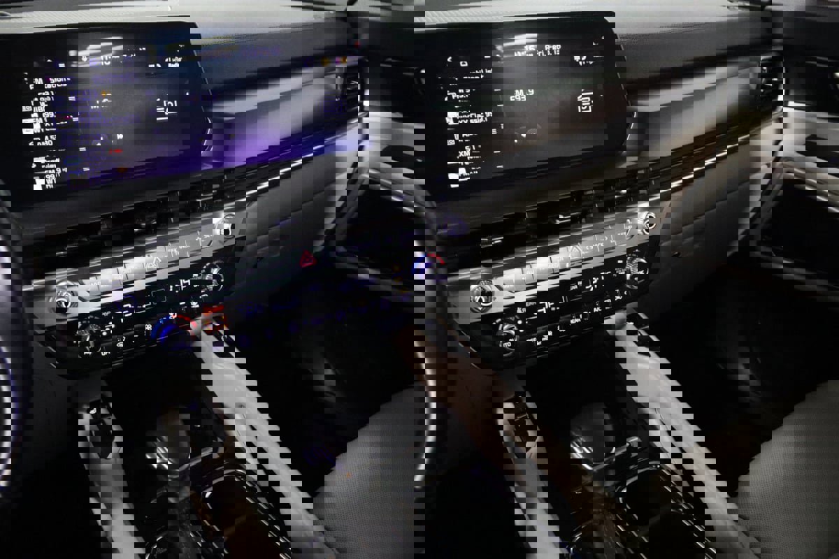 Used 2023 Kia Telluride S image 47