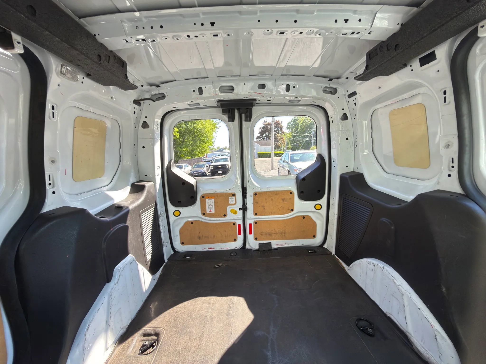 Used 2016 Ford Transit Connect XLT FWD image 28