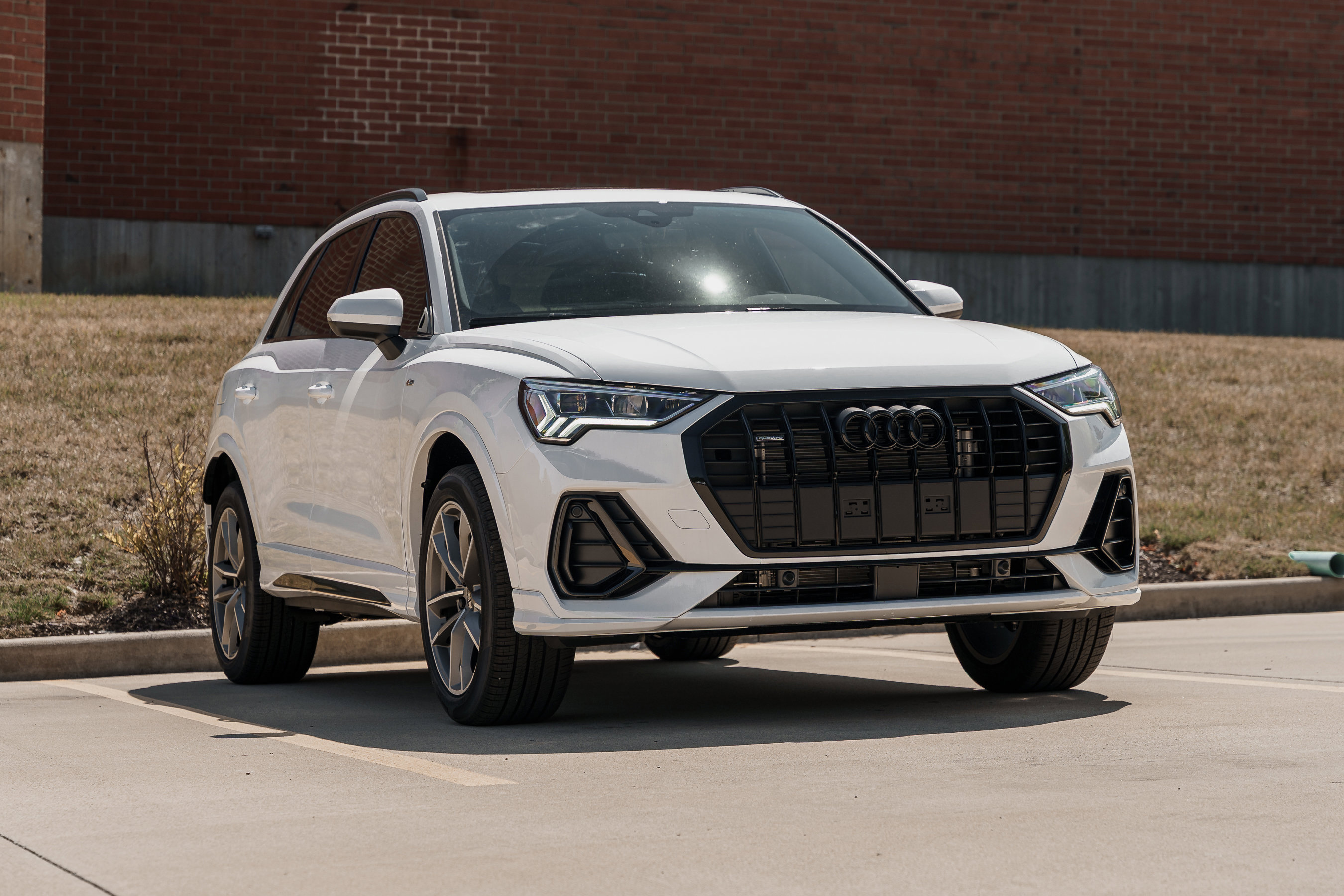 New 2025 Audi Q3 2.0T Premium