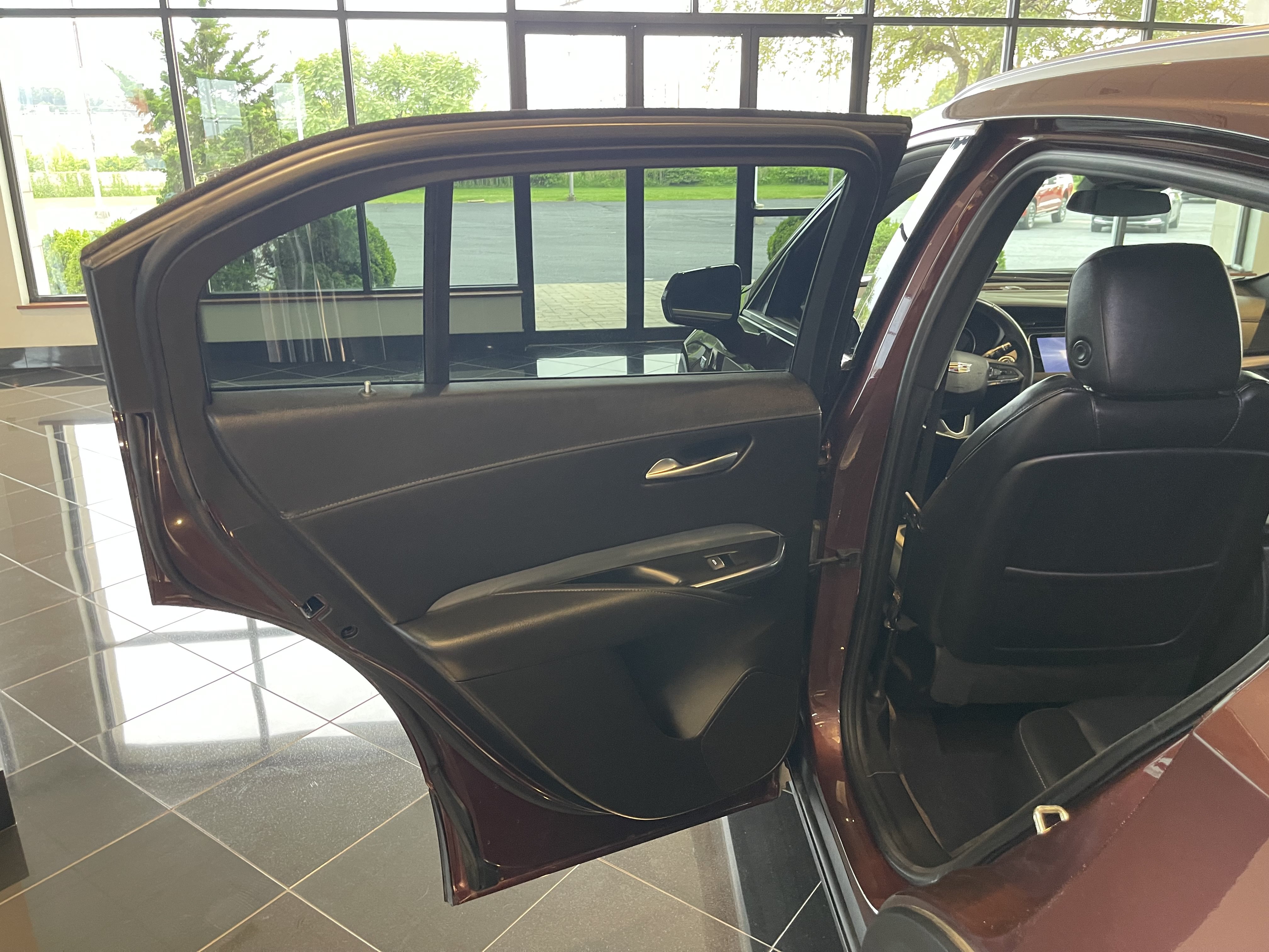 Certified 2023 Cadillac XT4 Premium Luxury AWD/4WD image 15