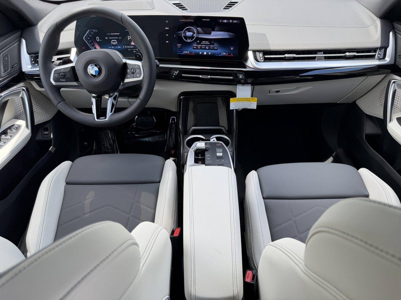 New 2026 BMW X2 xDrive28i w/ Technology Package AWD/4WD image 15