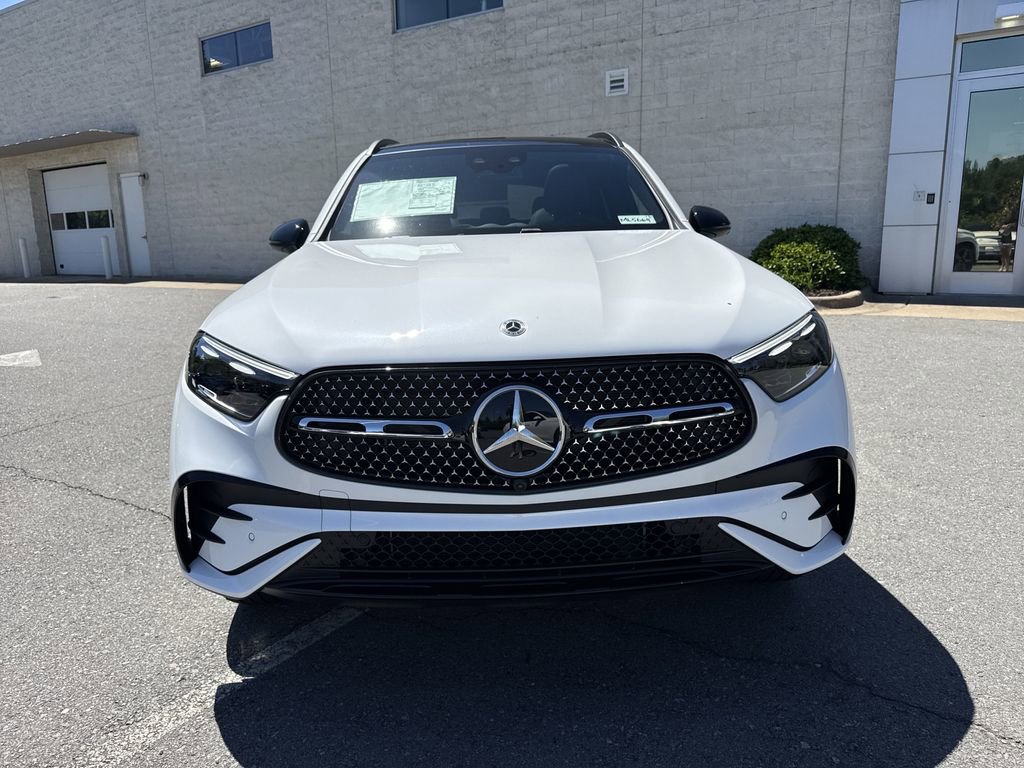 New 2025 Mercedes-Benz GLC 350e 4MATIC image 8