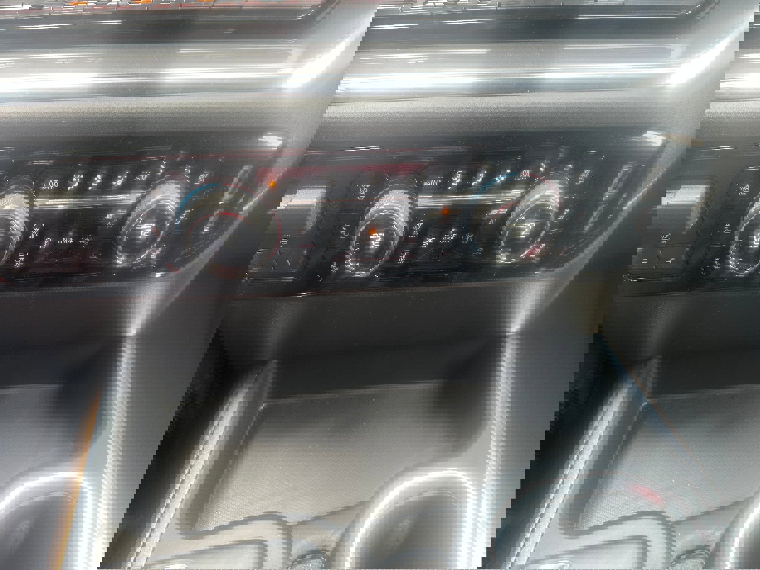 Used 2024 Chevrolet Silverado 1500 High Country w/ Technology Package image 20