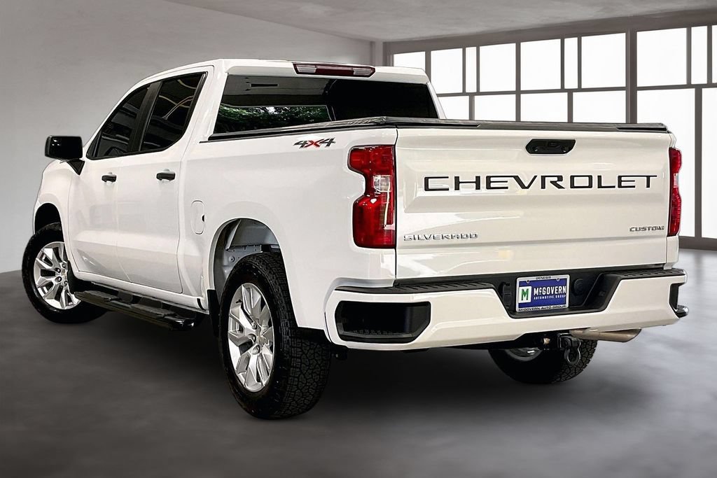 Used 2022 Chevrolet Silverado 1500 Custom AWD/4WD image 4