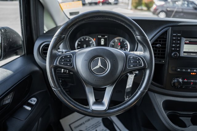 Used 2018 Mercedes-Benz Metris Passenger image 22