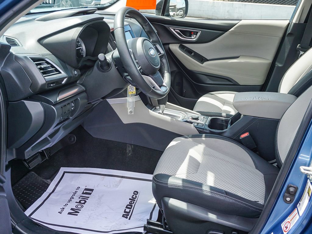 Used 2019 Subaru Forester Premium w/ All-Weather Package image 17