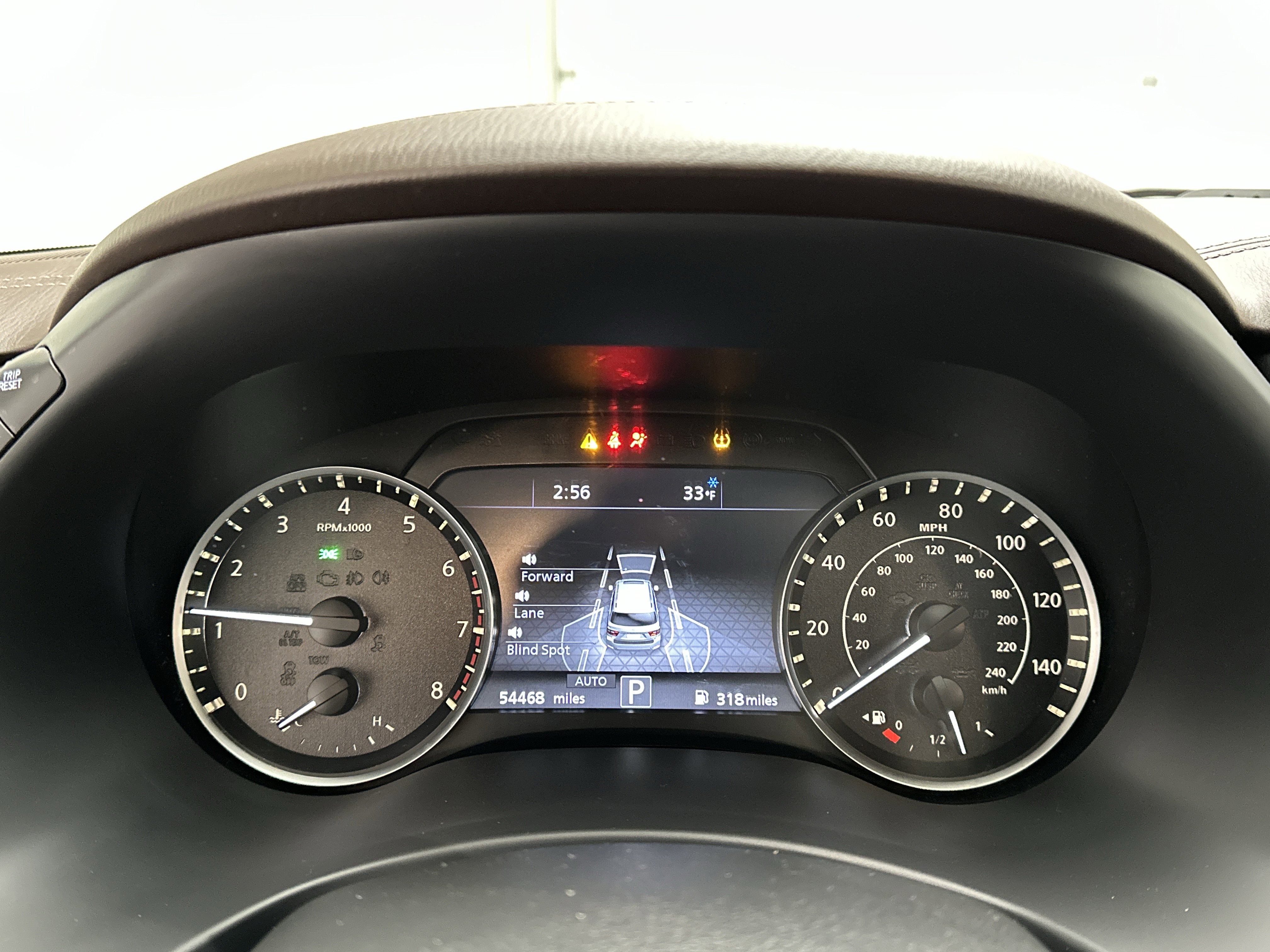 Used 2023 Nissan Armada Platinum image 30