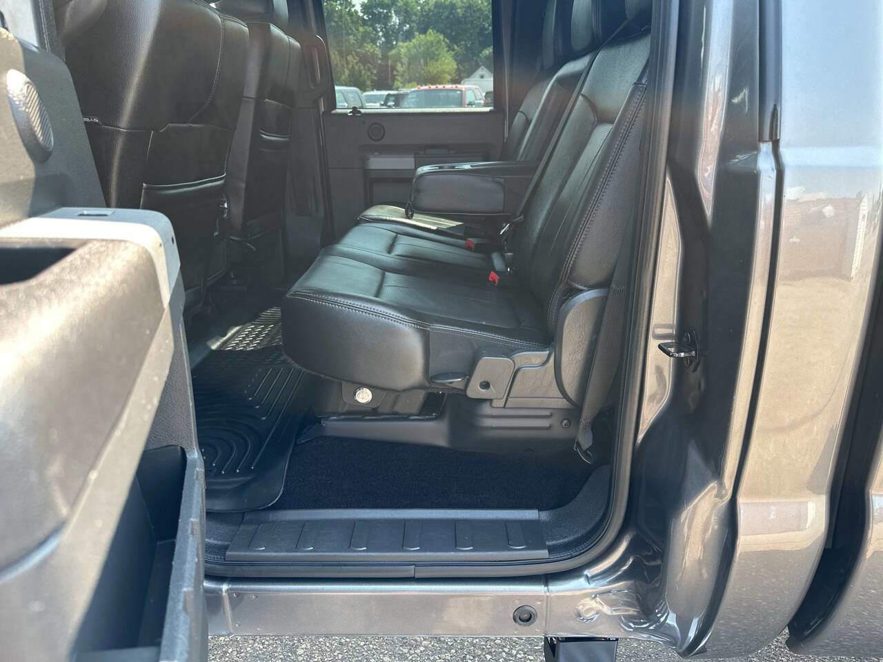 Used 2014 Ford F350 Lariat w/ Lariat Ultimate Package image 39