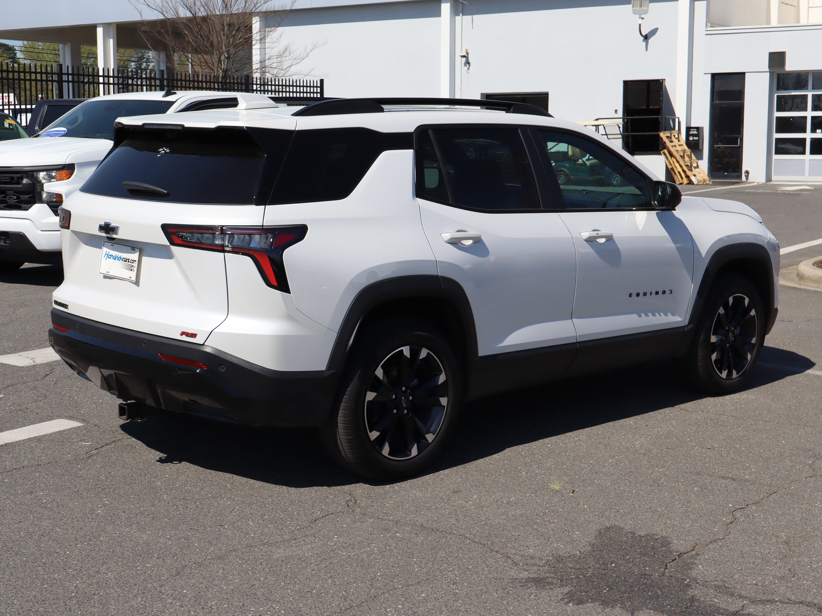 Used 2025 Chevrolet Equinox RS w/ Safety and Technology Package image 10