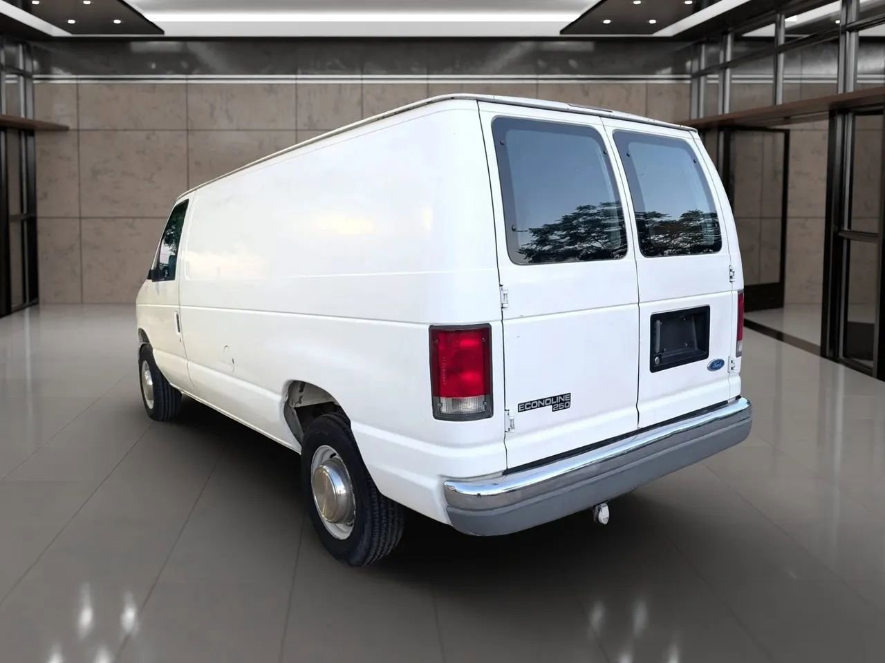Used 1997 Ford E-250 and Econoline 250 Heavy-Duty image 2