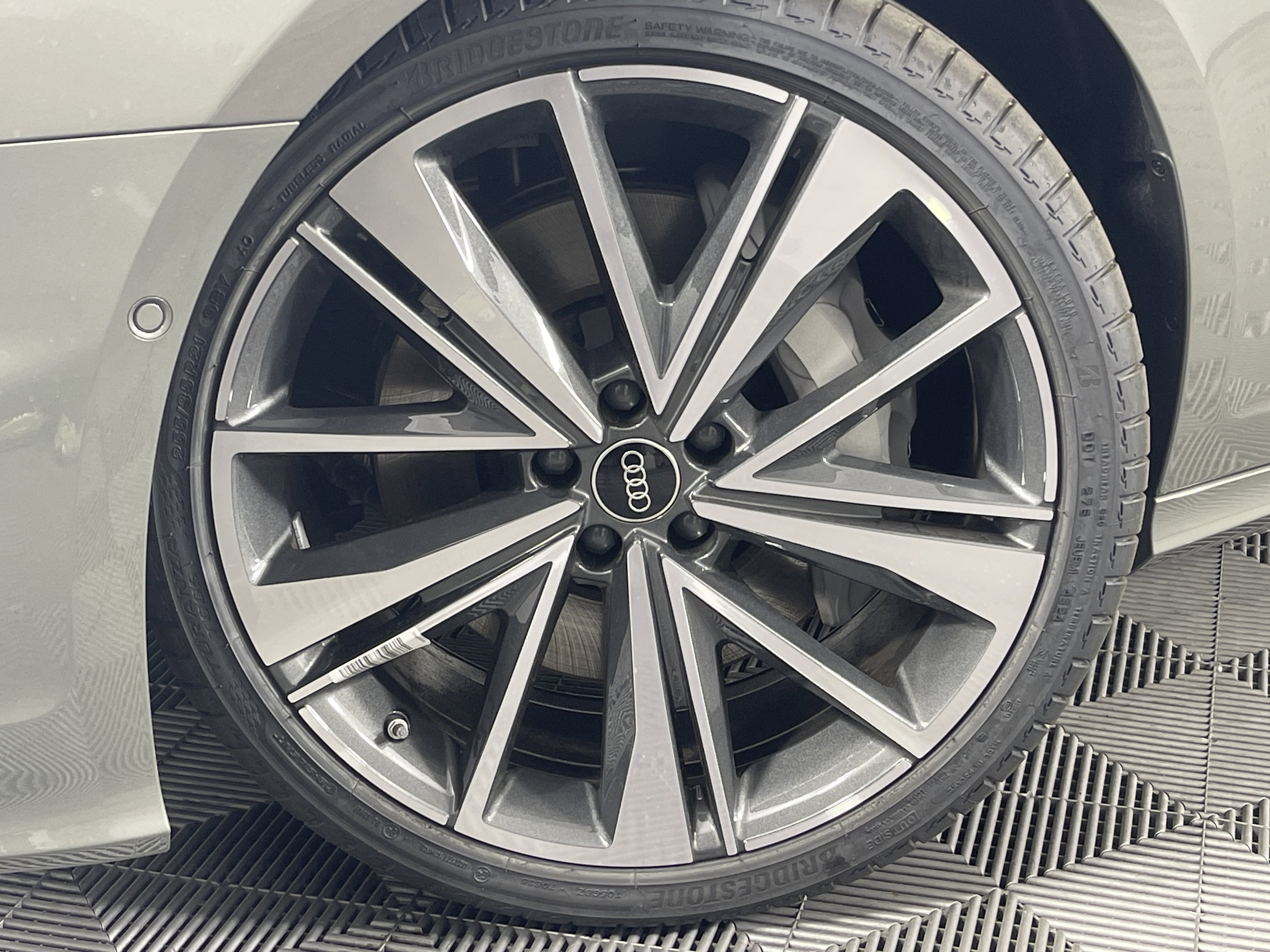 New 2025 Audi A6 3.0T Prestige image 7