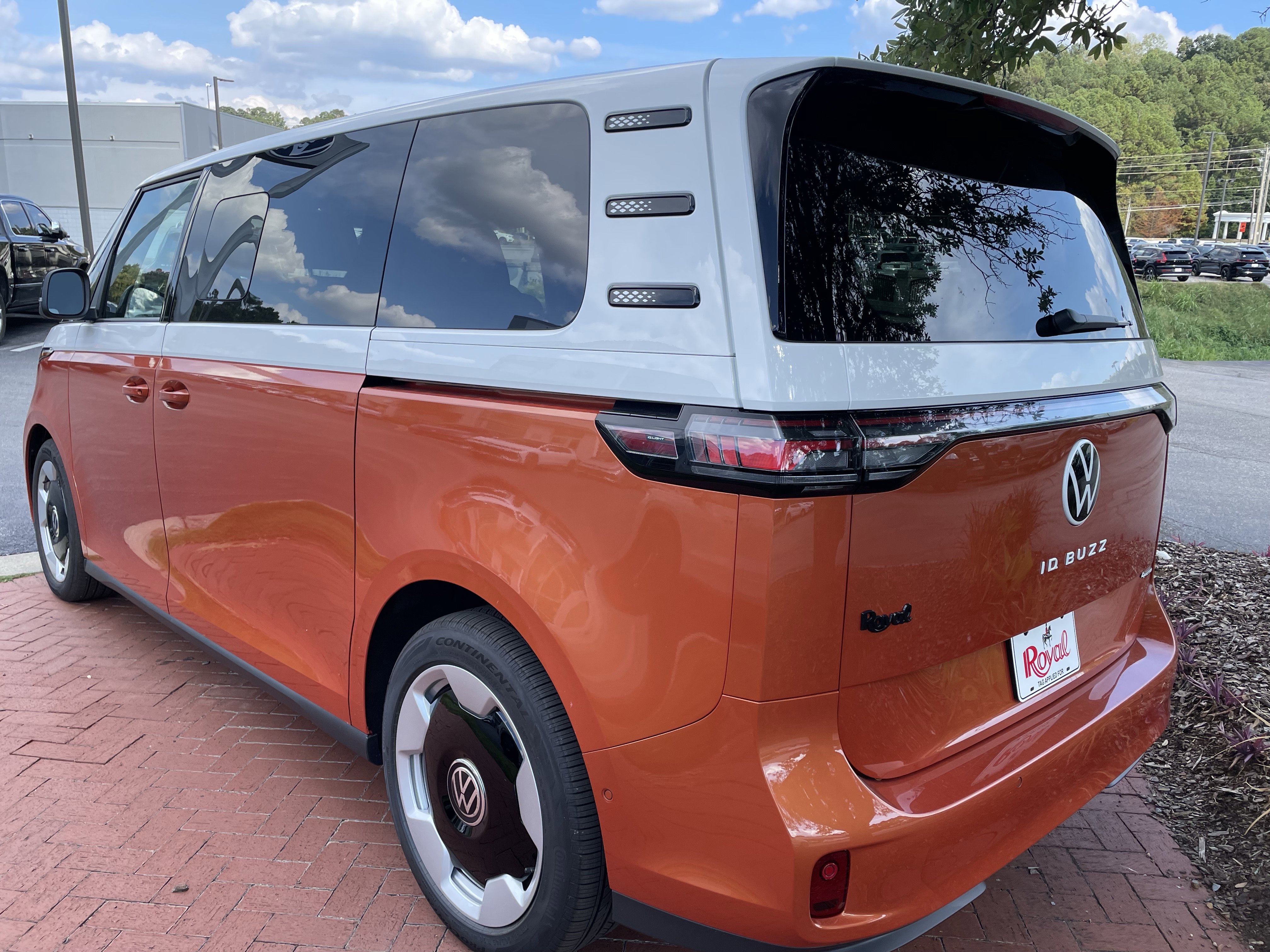 New 2025 Volkswagen ID. Buzz Pro S Plus image 6