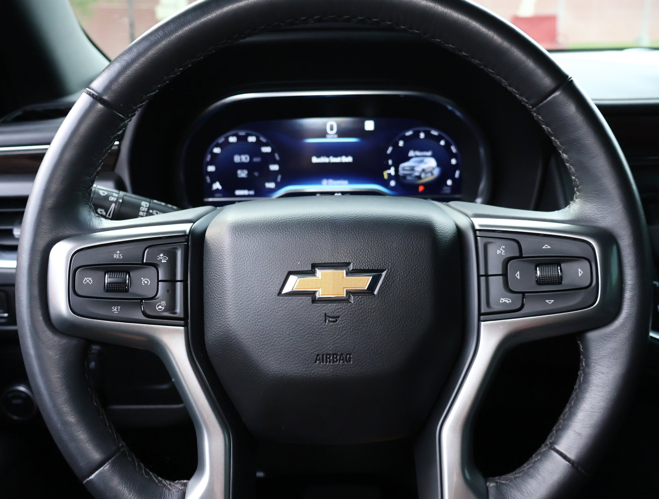 Used 2022 Chevrolet Tahoe LT w/ Luxury Package image 14