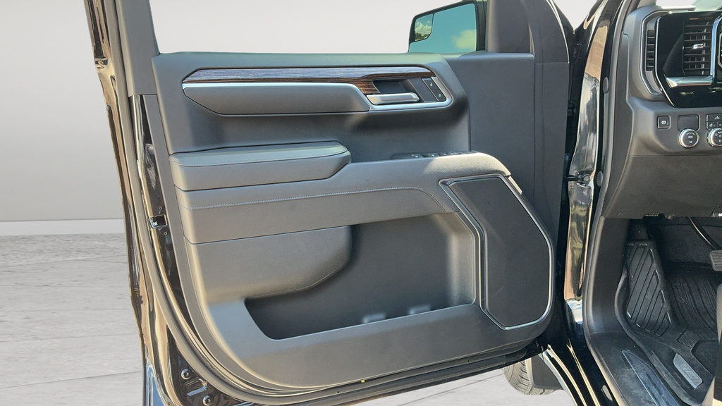 Used 2026 GMC Sierra 1500 Elevation RWD image 18