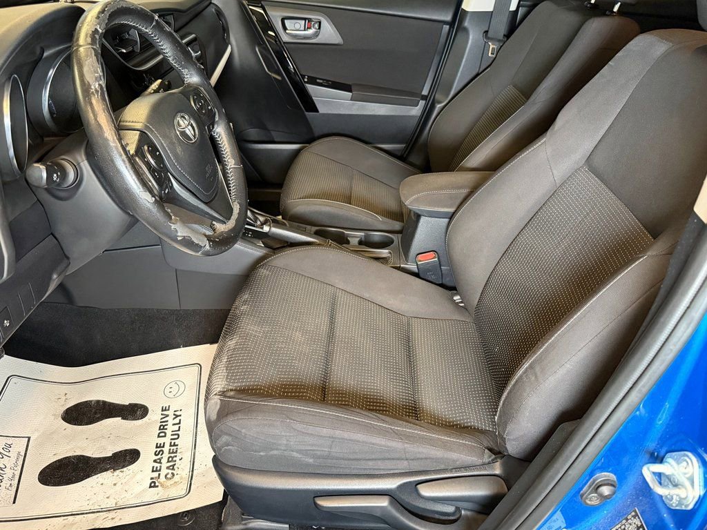 Used 2017 Toyota Corolla iM image 19