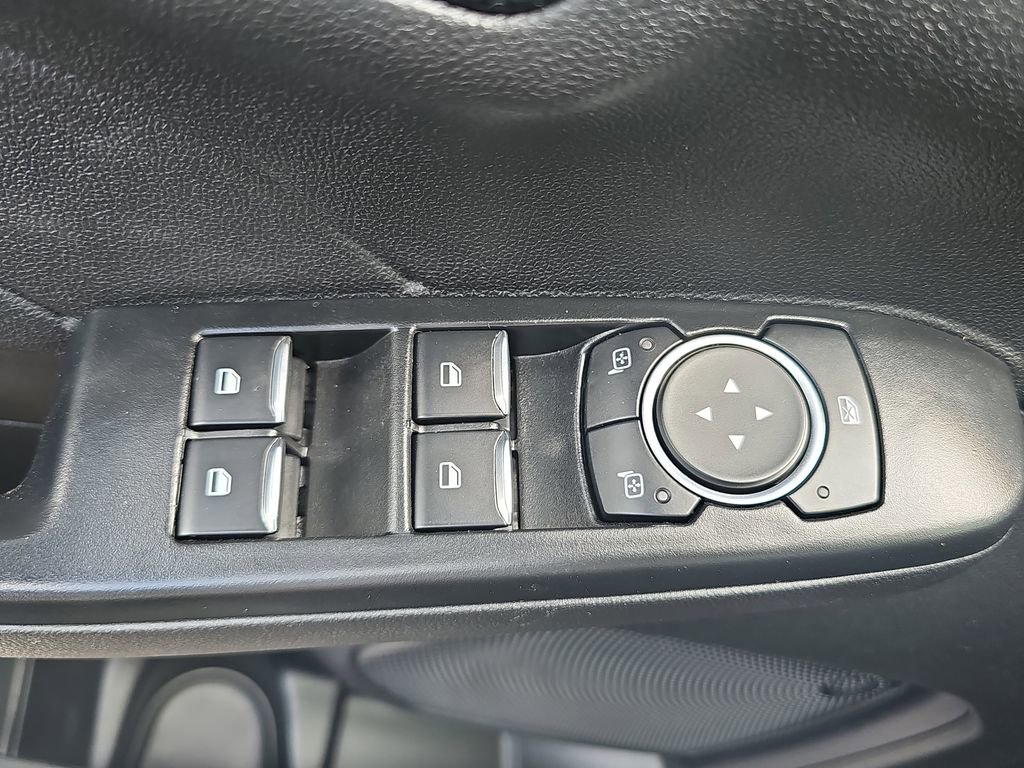 Used 2025 Ford Escape ST-Line w/ Equipment Group 301A FWD image 27