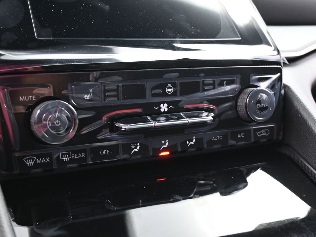 New 2025 Jeep Grand Cherokee Altitude image 22