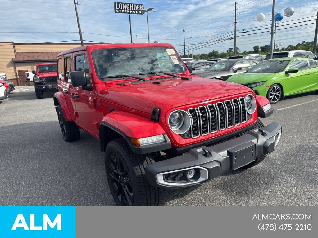 Used 2025 Jeep Wrangler Unlimited Sahara w/ Safety Group AWD/4WD image 4